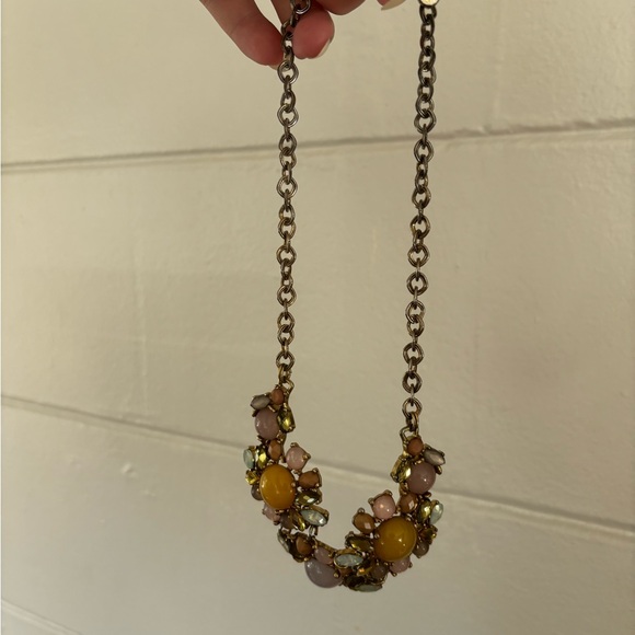 LOFT statement necklace with floral design pattern - Picture 5 of 7
